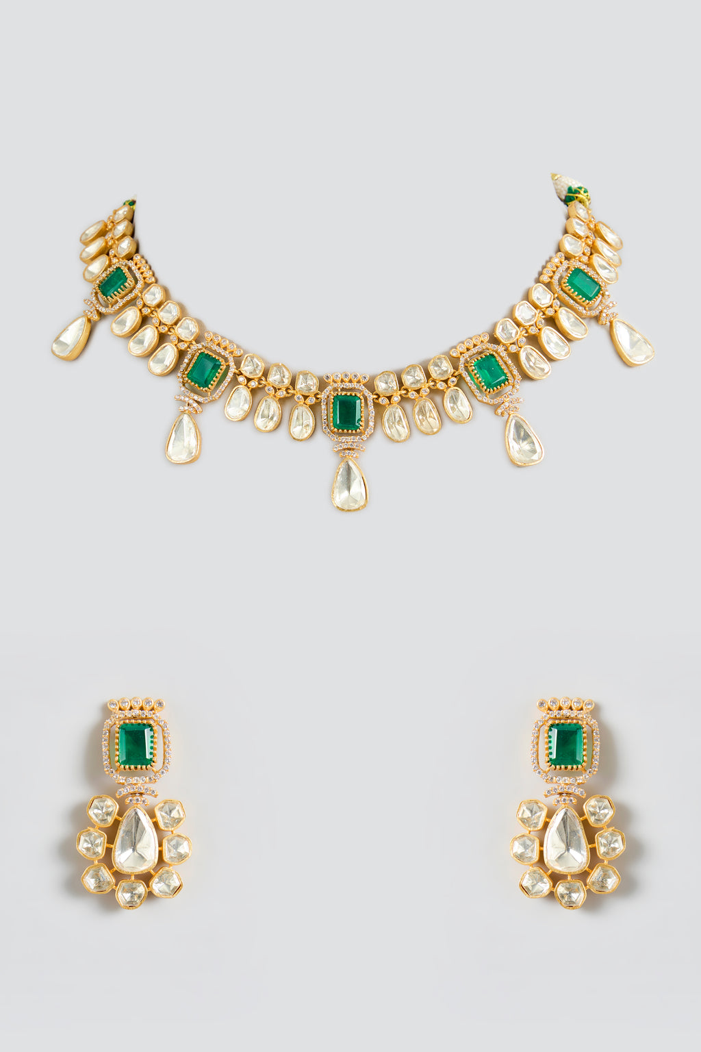 Gold-plated elegance with a royal touch