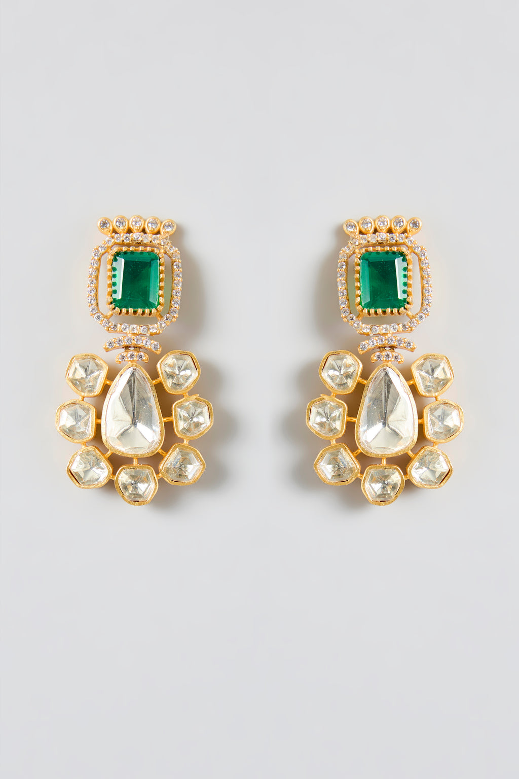 Gold-plated elegance with a royal touch