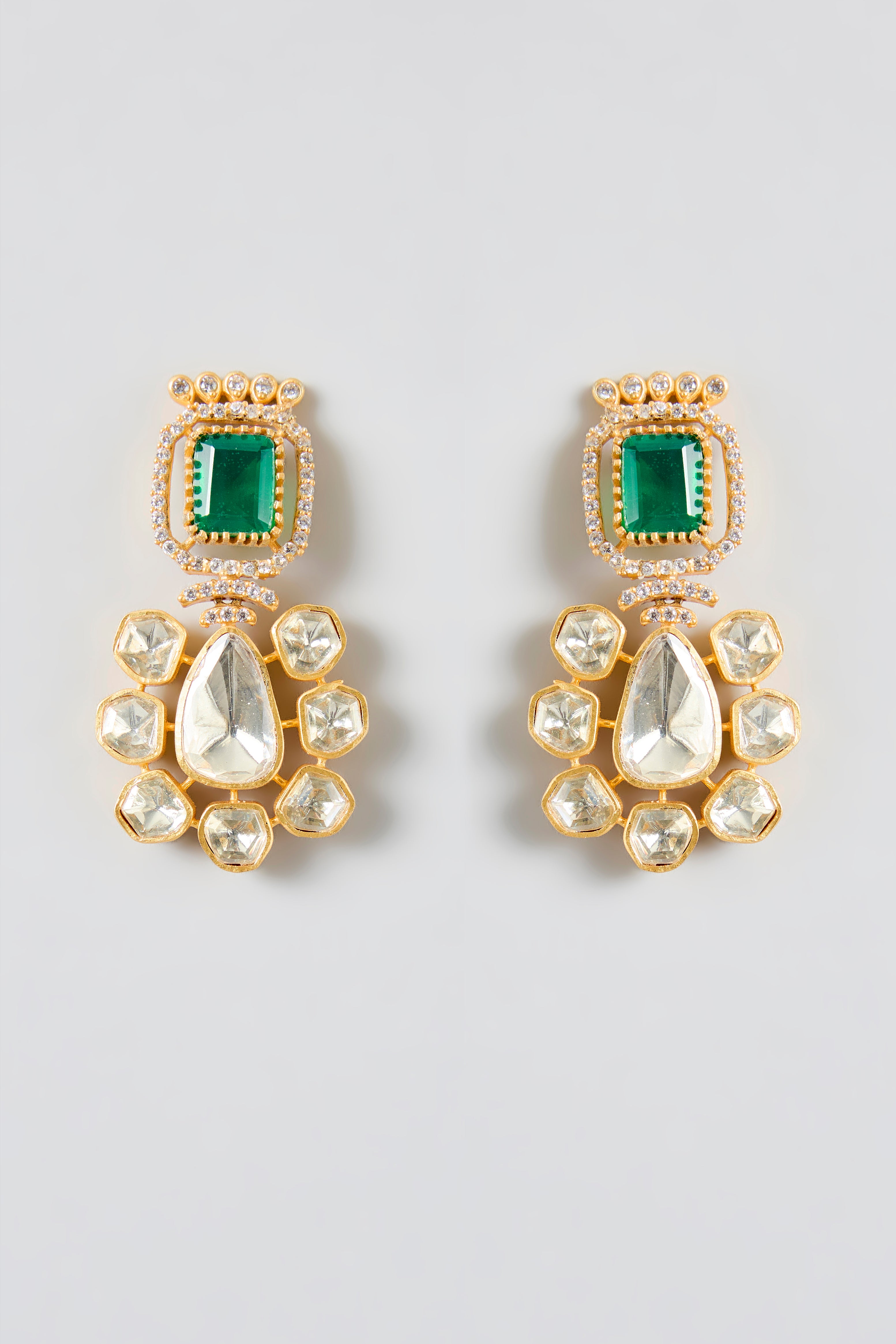 Gold-plated elegance with a royal touch
